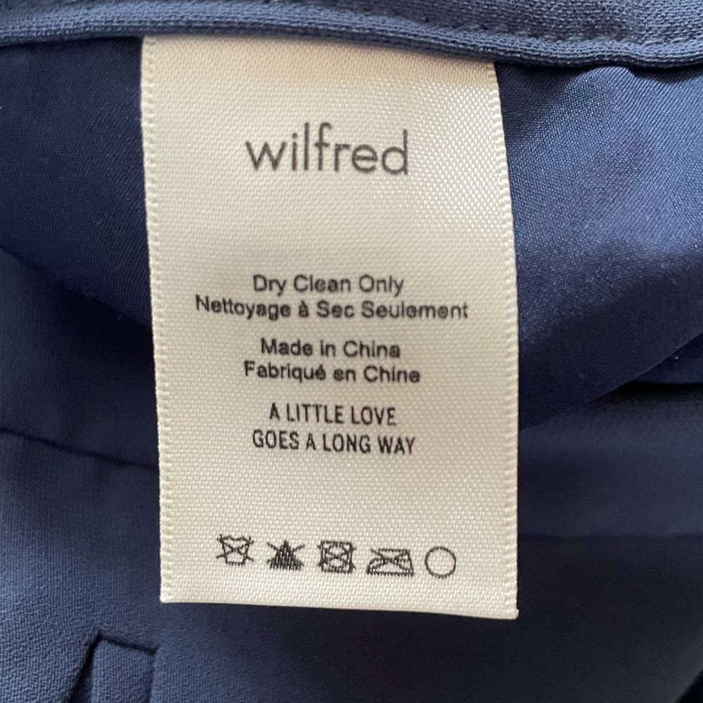 Aritzia Wilfred Scalloped Hem Shorts - Size 4 - Picture 5 of 6